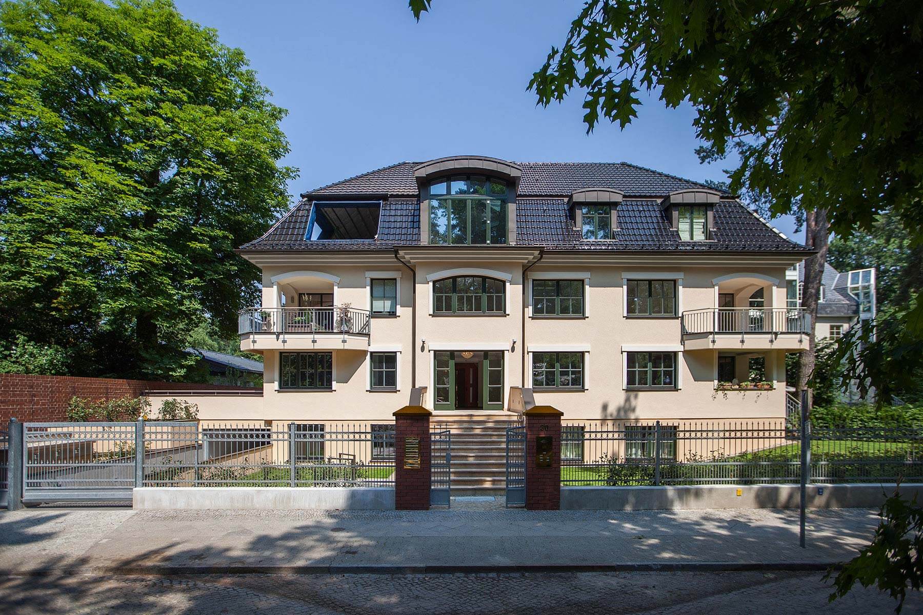 Du betrachtest gerade Villa